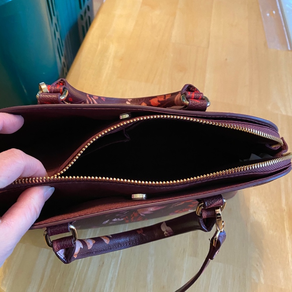 Purse - Picture 3 of 4
